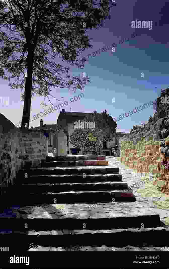 Panoramic View Of The Medieval Village Of Old Stones Penne, Perched Atop A Hilltop In The Heart Of Italy's Abruzzo Region. Old Stones A S Penne